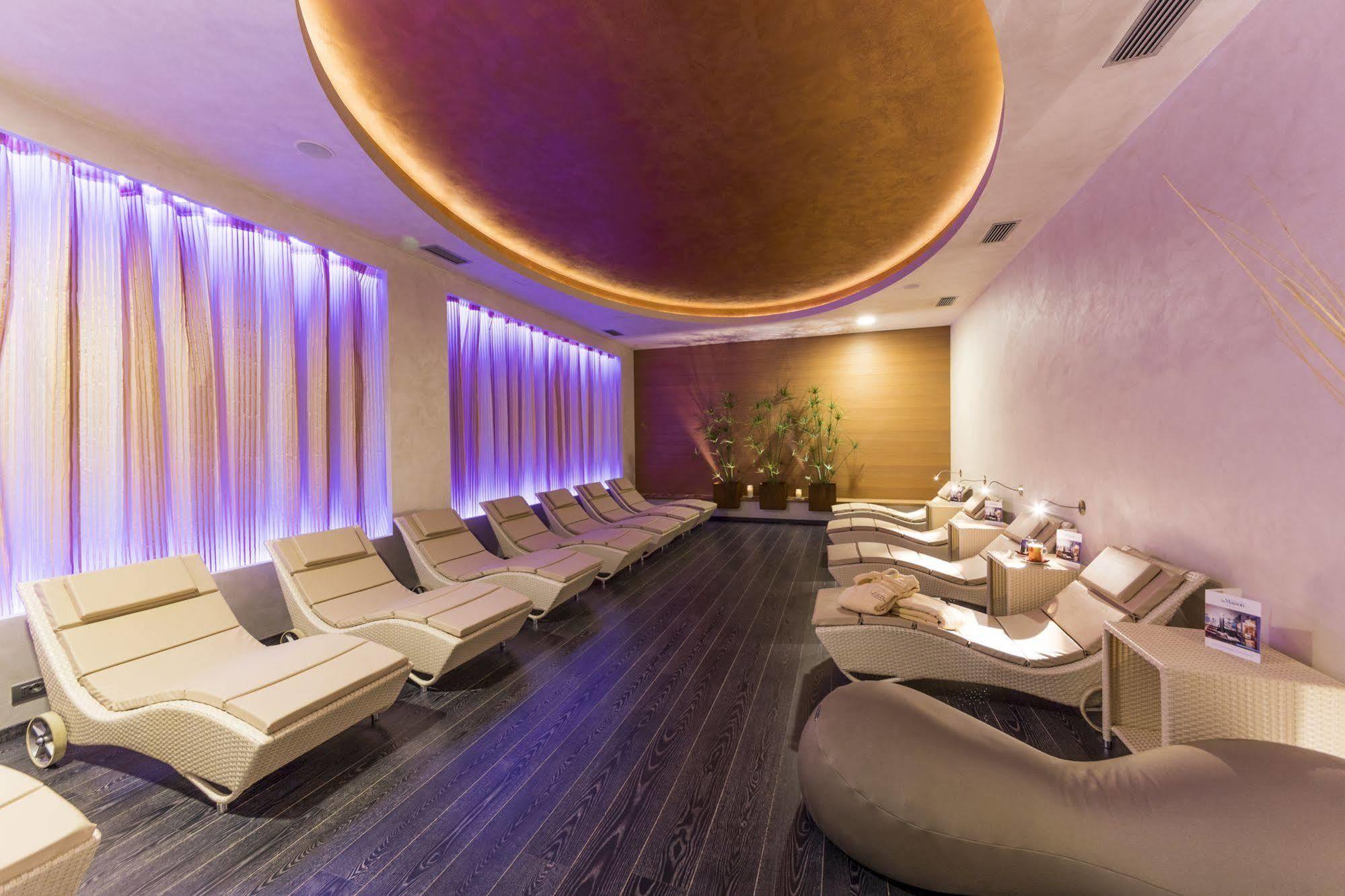 Hotel La Maison Wellness & 4*