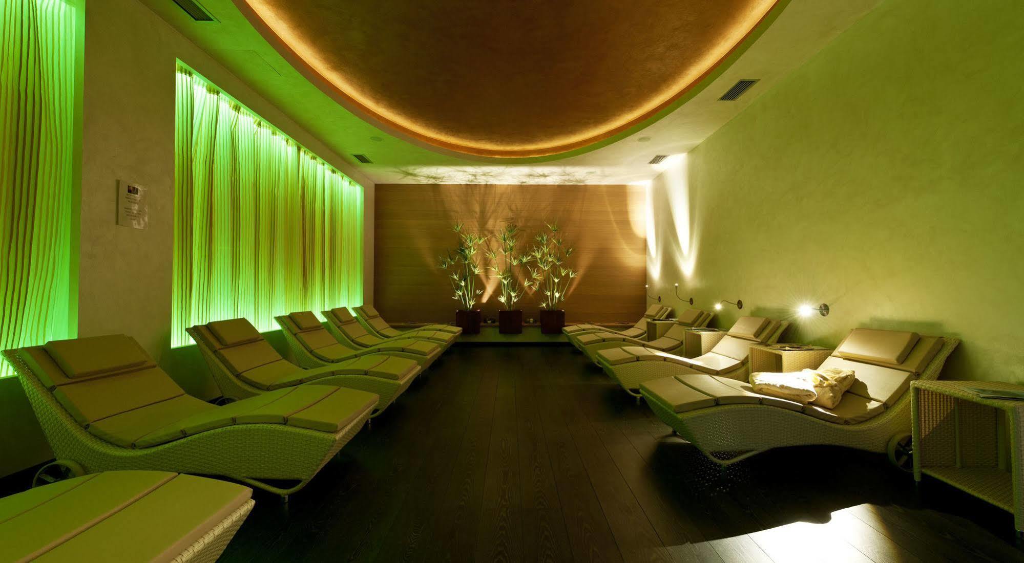 Hotel La Maison Wellness & 4*